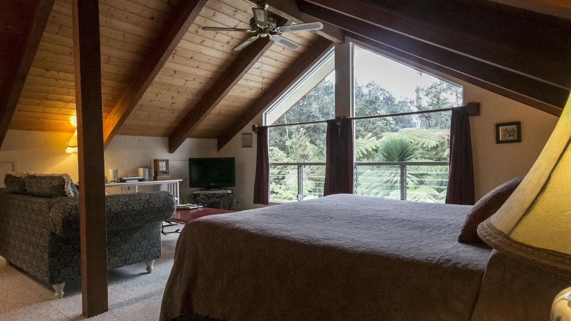 Lokahi Lodge Волкано